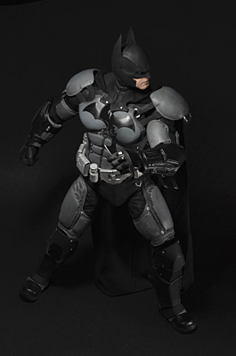 Batman: Arkham Origins - Batman Action Figure 46cm