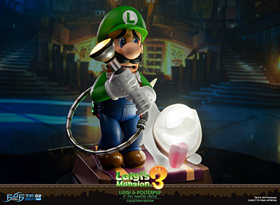 Luigi's Mansion 3 - Luigi & Polterpup Collector's Edition PVC Statue